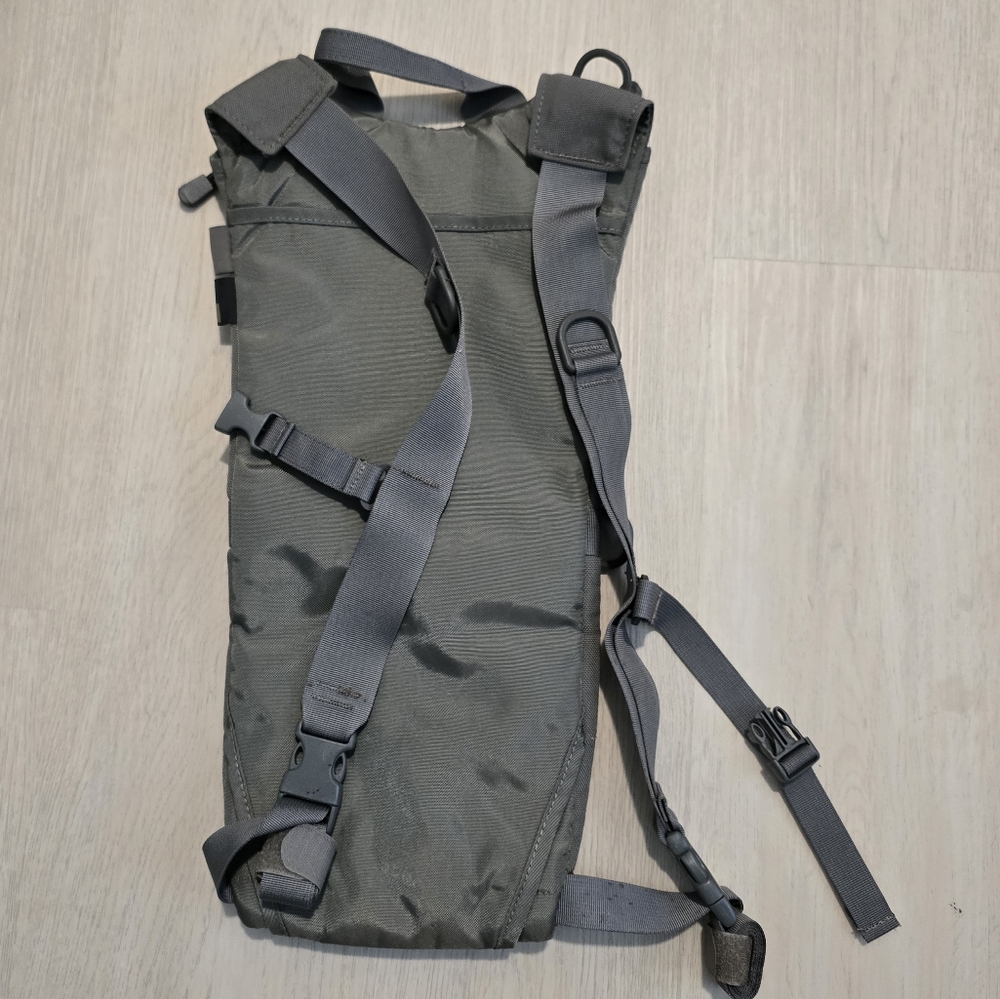 Camelback Pack Needs Bladder - image 2